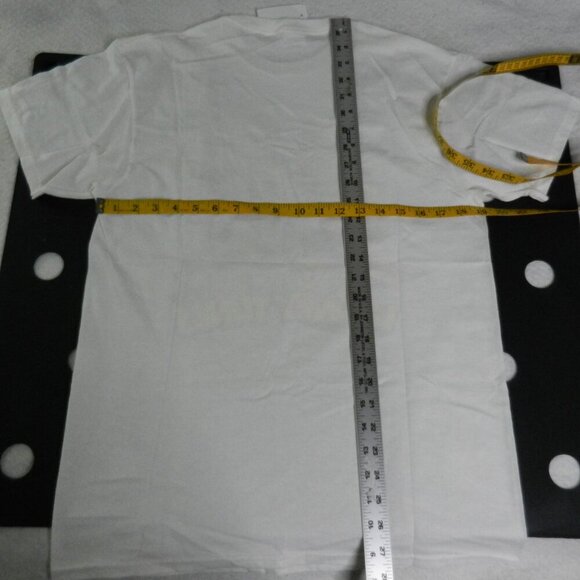 Looney Tunes T-Shirt Adult Size Medium Bugs Tweety Taz Daffy Cotton Tee Y2k - Picture 6 of 10